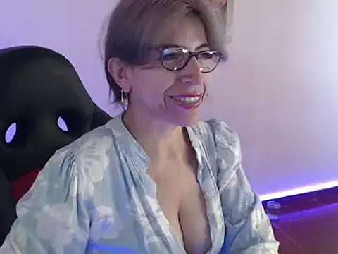Chayla Ruiz online show from December 19, 2024, 12:23 pm