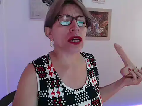 Chayla Ruiz online show from December 20, 2024, 1:33 pm