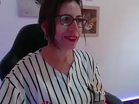 Chayla Ruiz online show from December 26, 2024, 1:10 pm