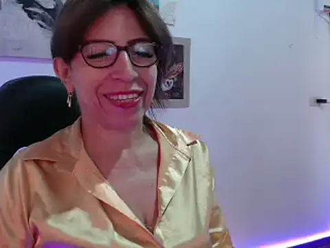 Chayla Ruiz online show from December 31, 2024, 12:57 pm