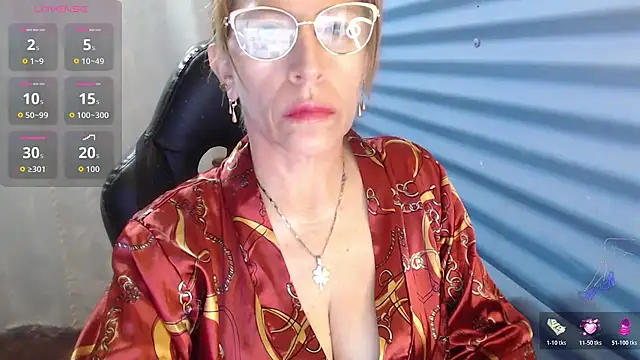 Chayla Ruiz online show from May 5, 2026, 10:23 am