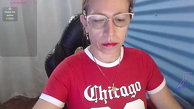 Snapshot of Chayla_Ruiz chatting on May 14, 2026, 12:23 pm Chayla Ruiz online show from May 14, 2026, 12:23 pm