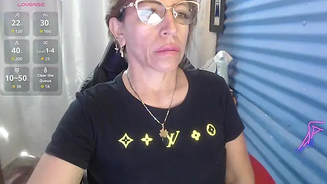 Snapshot of Chayla_Ruiz chatting on June 7, 2026, 3:49 pm Chayla Ruiz online show from June 7, 2026, 3:49 pm