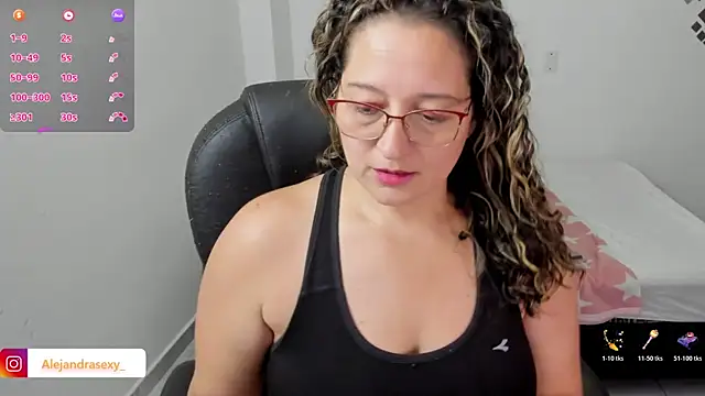 alejandra milf  online show from June 17, 2026, 7:26 pm