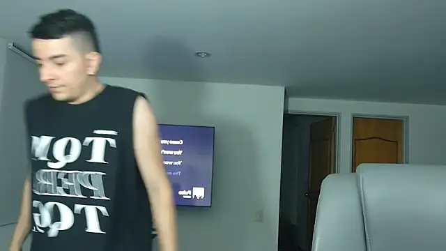 Snapshot of Jhoan_saenz chatting on October 21, 2025, 4:46 am Jhoan saenz online show from October 21, 2025, 4:46 am