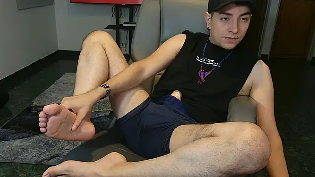 Snapshot of Jhoan_saenz chatting on November 11, 2025, 6:24 am Jhoan saenz online show from November 11, 2025, 6:24 am