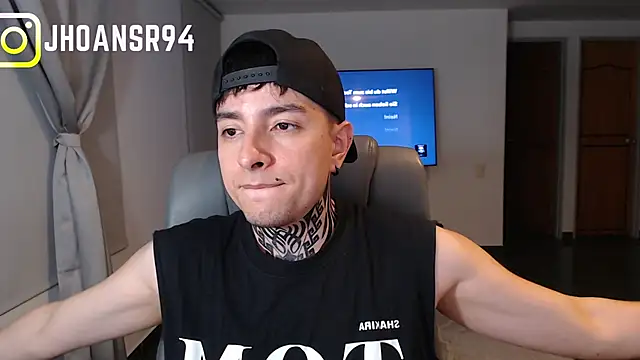 Snapshot of Jhoan_saenz chatting on May 8, 2026, 3:23 am Jhoan saenz online show from May 8, 2026, 3:23 am