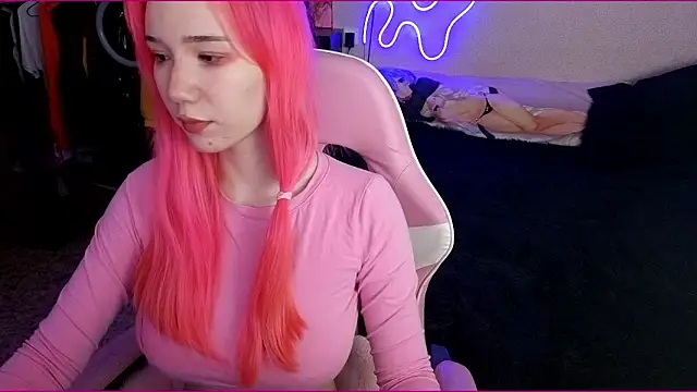 Snapshot of Maya_Viola chatting on October 25, 2025, 5:59 am Maya Viola online show from October 25, 2025, 5:59 am