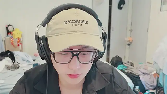 romeoisme   online show from January 30, 2025, 8:01 am