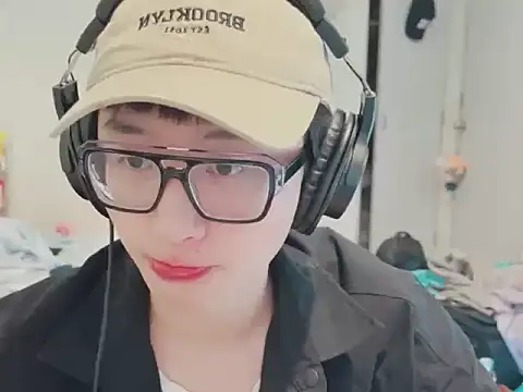 romeoisme   online show from March 27, 2026, 6:07 pm