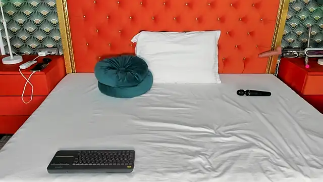 VallerieJones online show from February 22, 2025, 7:56 am