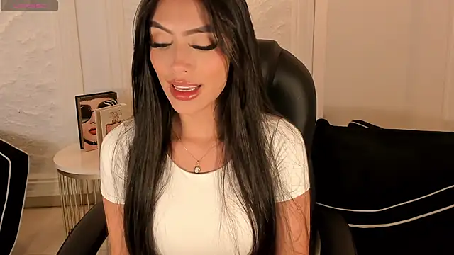 JadeEvansX online show from January 17, 2026, 2:33 pm