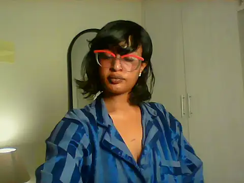 lina pretti online show from September 11, 2025, 7:36 pm
