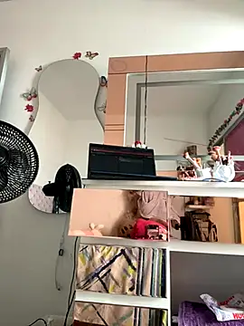 jailyncam  online show from December 19, 2025, 1:40 pm