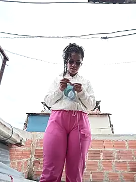 Snapshot of Bigassmommy_x chatting on October 3, 2025, 3:09 pm Bigassmommy x online show from October 3, 2025, 3:09 pm