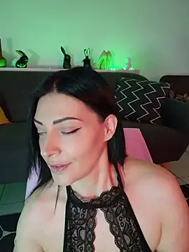 AryaSummersReal online show from July 9, 2026, 7:01 am