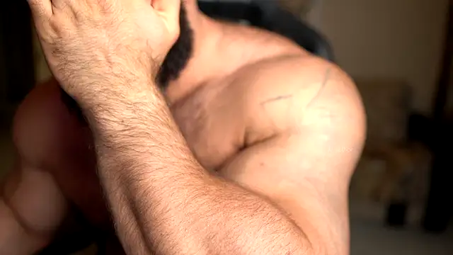 Snapshot of mike0xx chatting on October 2, 2025, 9:16 am mike0xx online show from October 2, 2025, 9:16 am