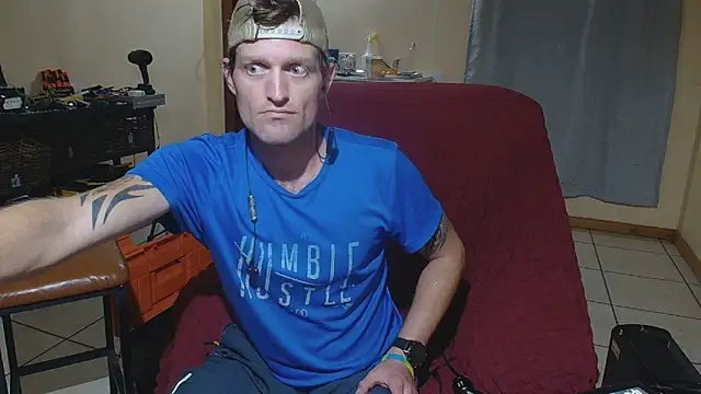 Snapshot of the-billy-blue chatting on April 25, 2026, 11:02 pm the-billy-blue online show from April 25, 2026, 11:02 pm