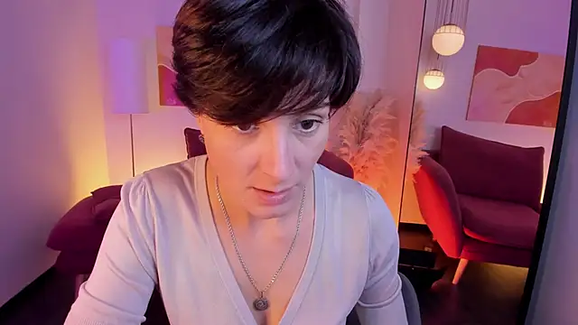 LorenDaze online show from October 11, 2025, 1:31 pm