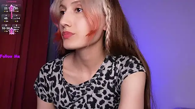 Snapshot of lola_vlad chatting on February 19, 2025, 1:51 am lola vlad online show from February 19, 2025, 1:51 am