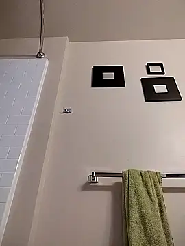 eatmeplease44 online show from February 20, 2026, 6:19 pm