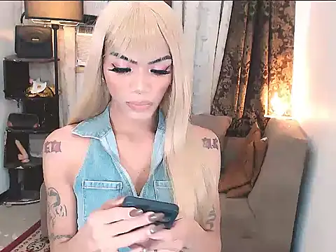 ELLIZABETHFORCUMXX online show from February 5, 2026, 9:36 am