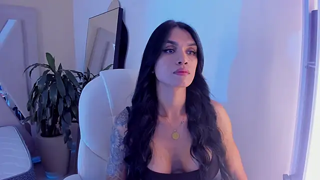 malejabenzz online show from March 8, 2025, 7:42 pm