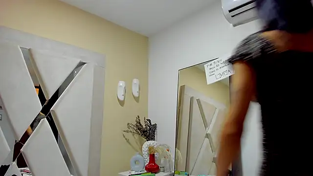 malejabenzz online show from September 19, 2025, 7:47 pm