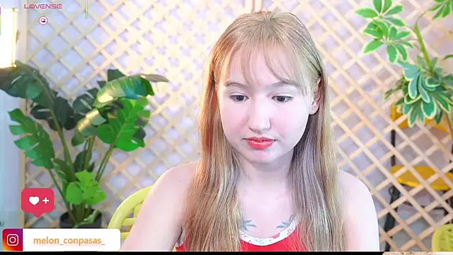 Snapshot of Pinkie_Princes chatting on October 18, 2025, 4:15 am Pinkie Princes online show from October 18, 2025, 4:15 am