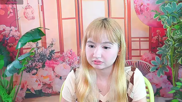 Snapshot of Pinkie_Princes chatting on November 4, 2025, 7:13 pm Pinkie Princes online show from November 4, 2025, 7:13 pm