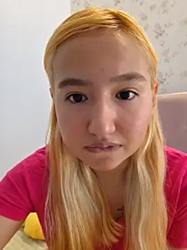 Pinkie Princes online show from December 4, 2025, 3:43 pm