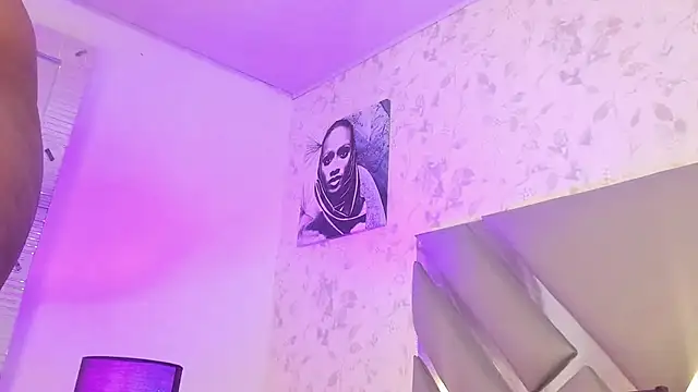 EmilyyRosee  online show from February 8, 2026, 1:47 pm