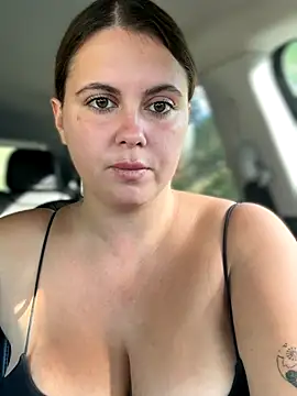 Snapshot of Samantha_official chatting on October 21, 2025, 8:59 am Samantha official online show from October 21, 2025, 8:59 am