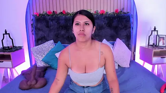 Karlagonzales  online show from March 21, 2026, 11:26 am