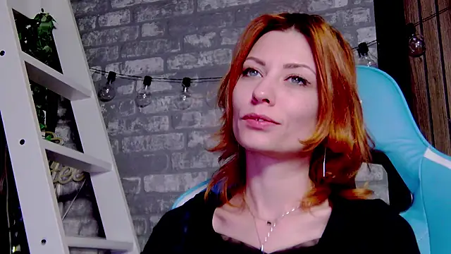 karo123421 online show from February 20, 2025, 4:07 am