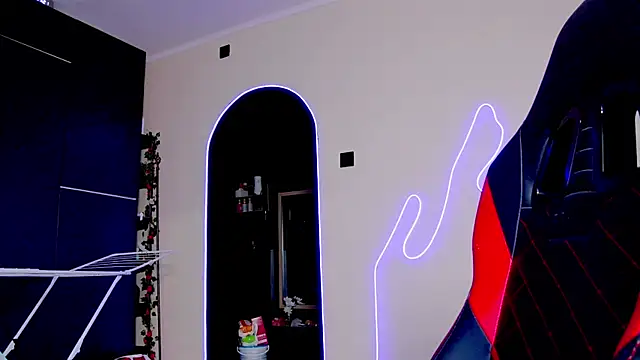 karo123421 online show from October 19, 2025, 5:46 pm