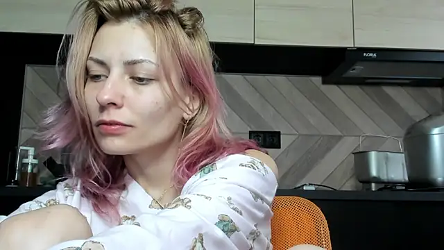 karo123421 online show from November 27, 2025, 6:15 am