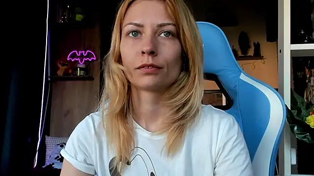 karo123421 online show from March 24, 2026, 5:45 am