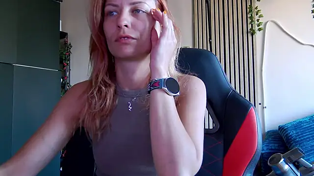 karo123421 online show from June 28, 2026, 3:23 am