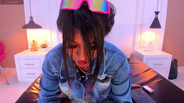 Snapshot of SilvanaCapelli chatting on September 20, 2025, 4:57 am SilvanaCapelli online show from September 20, 2025, 4:57 am