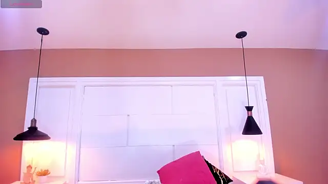 Snapshot of SilvanaCapelli chatting on September 30, 2025, 7:02 am SilvanaCapelli online show from September 30, 2025, 7:02 am