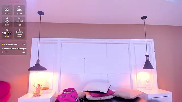 Snapshot of SilvanaCapelli chatting on October 12, 2025, 6:51 pm SilvanaCapelli online show from October 12, 2025, 6:51 pm