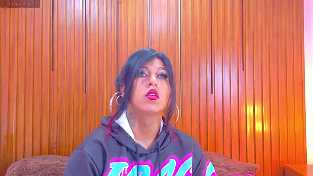 SilvanaCapelli online show from November 29, 2025, 10:24 pm