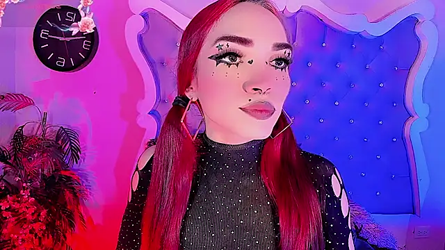 LeyXandrabraz online show from April 30, 2026, 8:57 pm