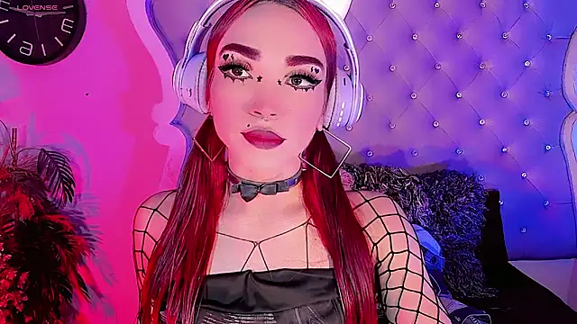 LeyXandrabraz online show from May 5, 2026, 8:50 pm