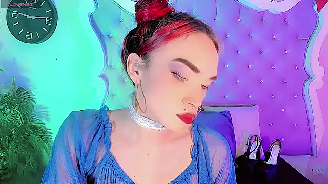 LeyXandrabraz online show from June 11, 2026, 8:18 pm