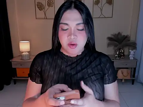 MaxeneCullens online show from May 26, 2026, 3:24 am