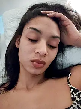 Snapshot of Leaberry chatting on September 25, 2025, 11:41 pm Leaberry online show from September 25, 2025, 11:41 pm