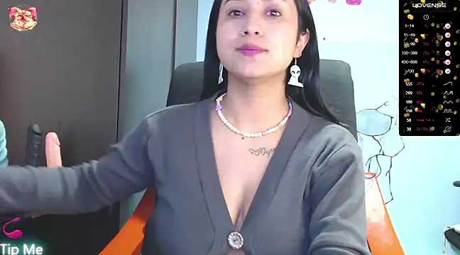 Annyee1 online show from December 23, 2024, 10:21 am