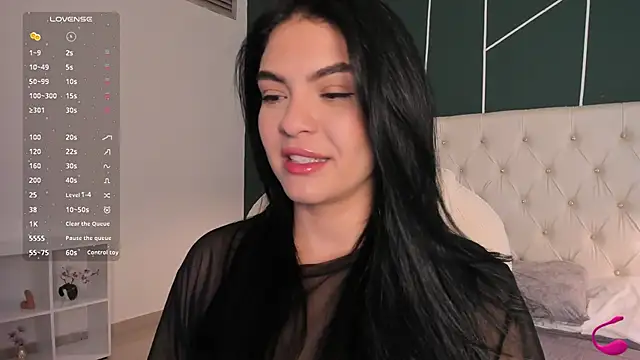 Snapshot of Veronicalanx1 chatting on October 15, 2025, 12:16 pm Veronicalanx1 online show from October 15, 2025, 12:16 pm